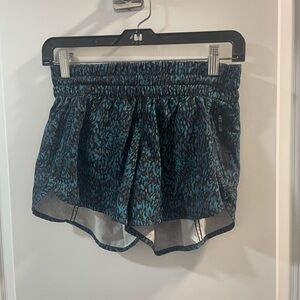 Lululemon Women's Blue Patterned Shorts Size 6 Good Condition